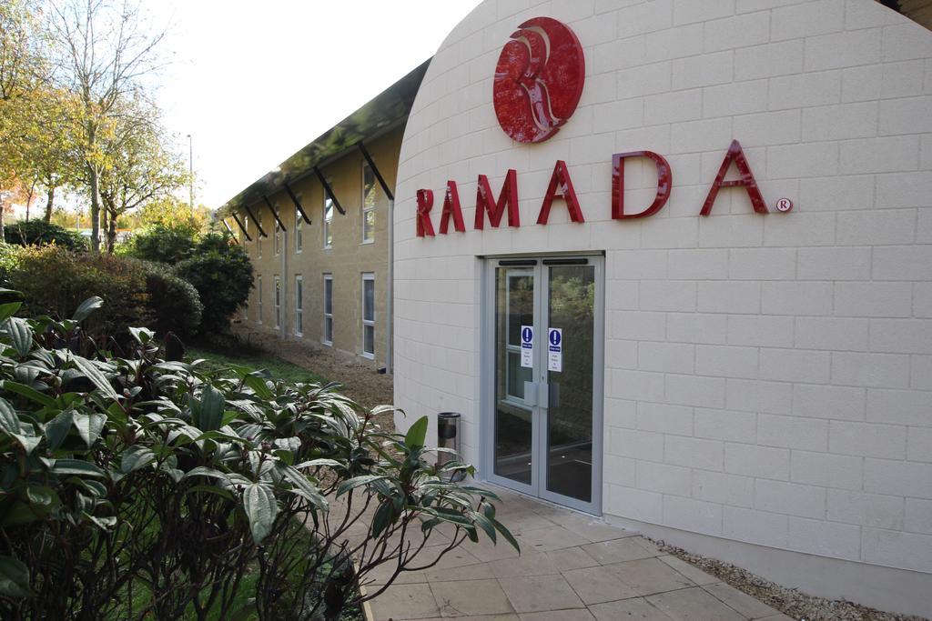 Hotel Ramada Oxford Waterstock Exteriér fotografie